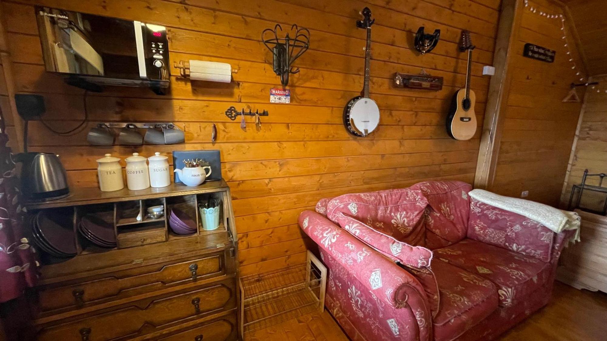 Blossom Cabin - Little Log Cabin In Wales Newtown  Dış mekan fotoğraf
